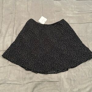 American Eagle Outfitters‎ black with dots flowy skirt sz XS elastic waist